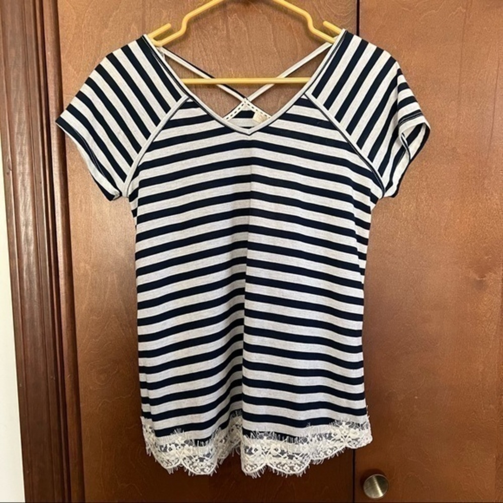 Rewind Navy and Cream Top with lace appliqué trim. NWT Medium